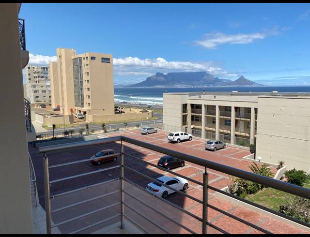 3 BEDROOM APARTMENT TO LET IN BEACHFRONT